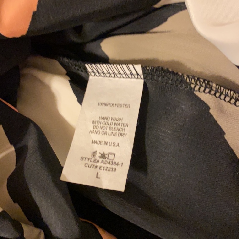 Only worn twice! Full length maxi dress! - Picture 4 of 7